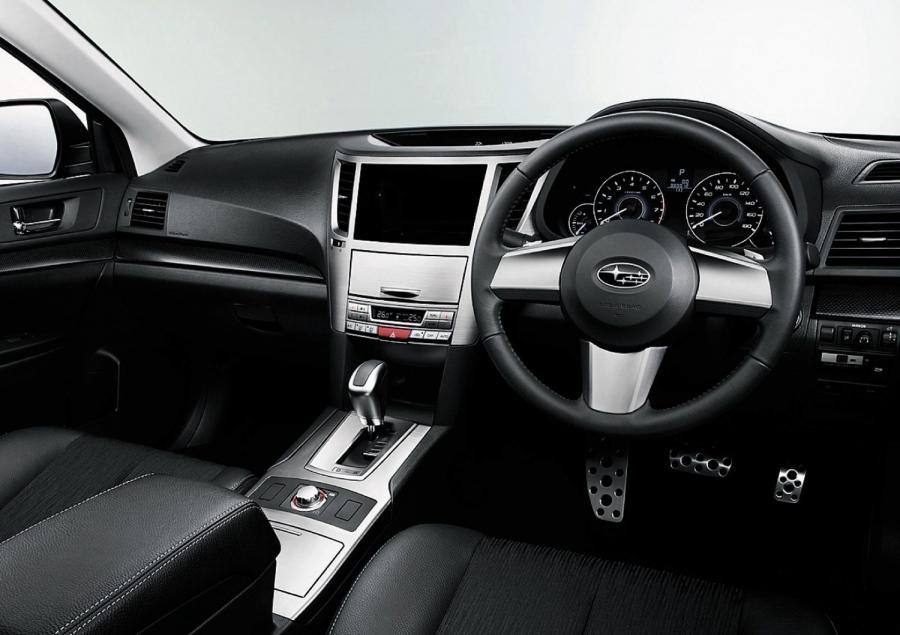  Subaru Legacy B4 2010 года  (фото 2 из 6)